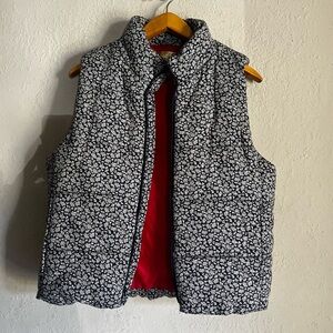 Navy / White Combo Quilted Floral Puffer Vest